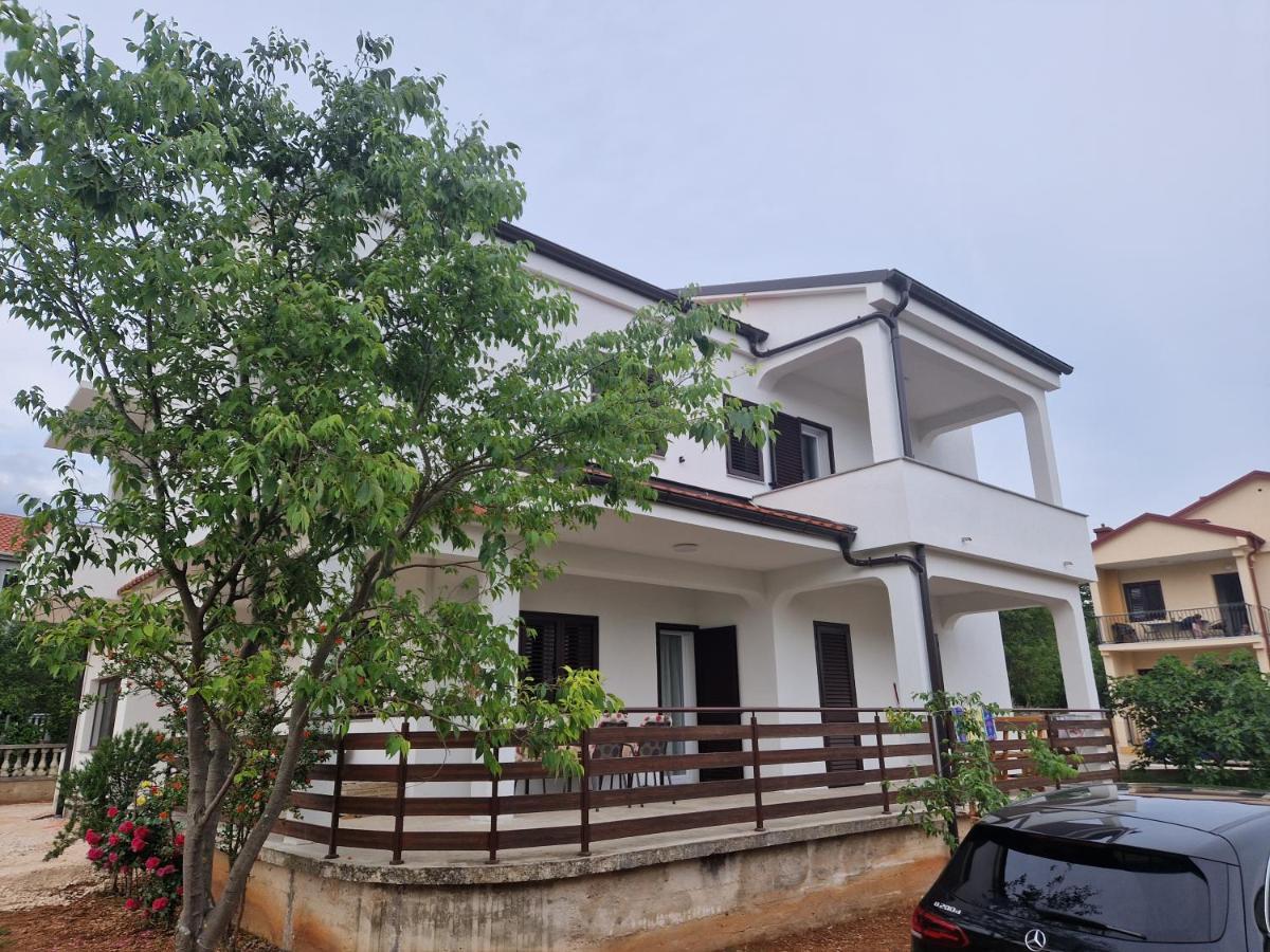 Apartmani Malo More Seline Exterior photo